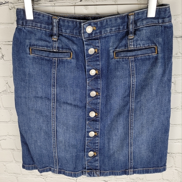 Tommy Hilfiger Dresses & Skirts - TOMMY HILFIGER | button up denim jean skirt